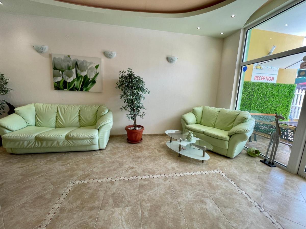 Family Hotel Avenue Китен Экстерьер фото