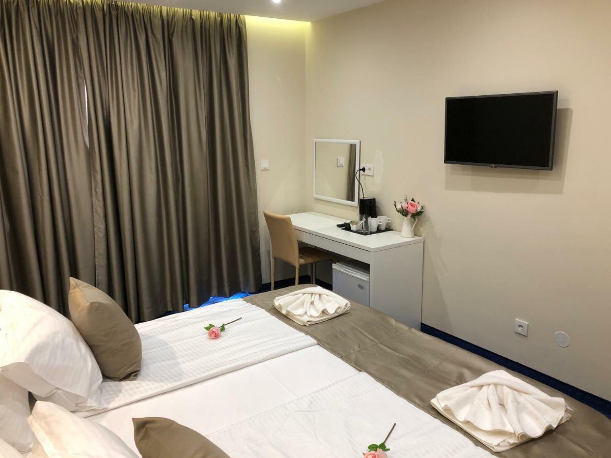 Family Hotel Avenue Китен Экстерьер фото