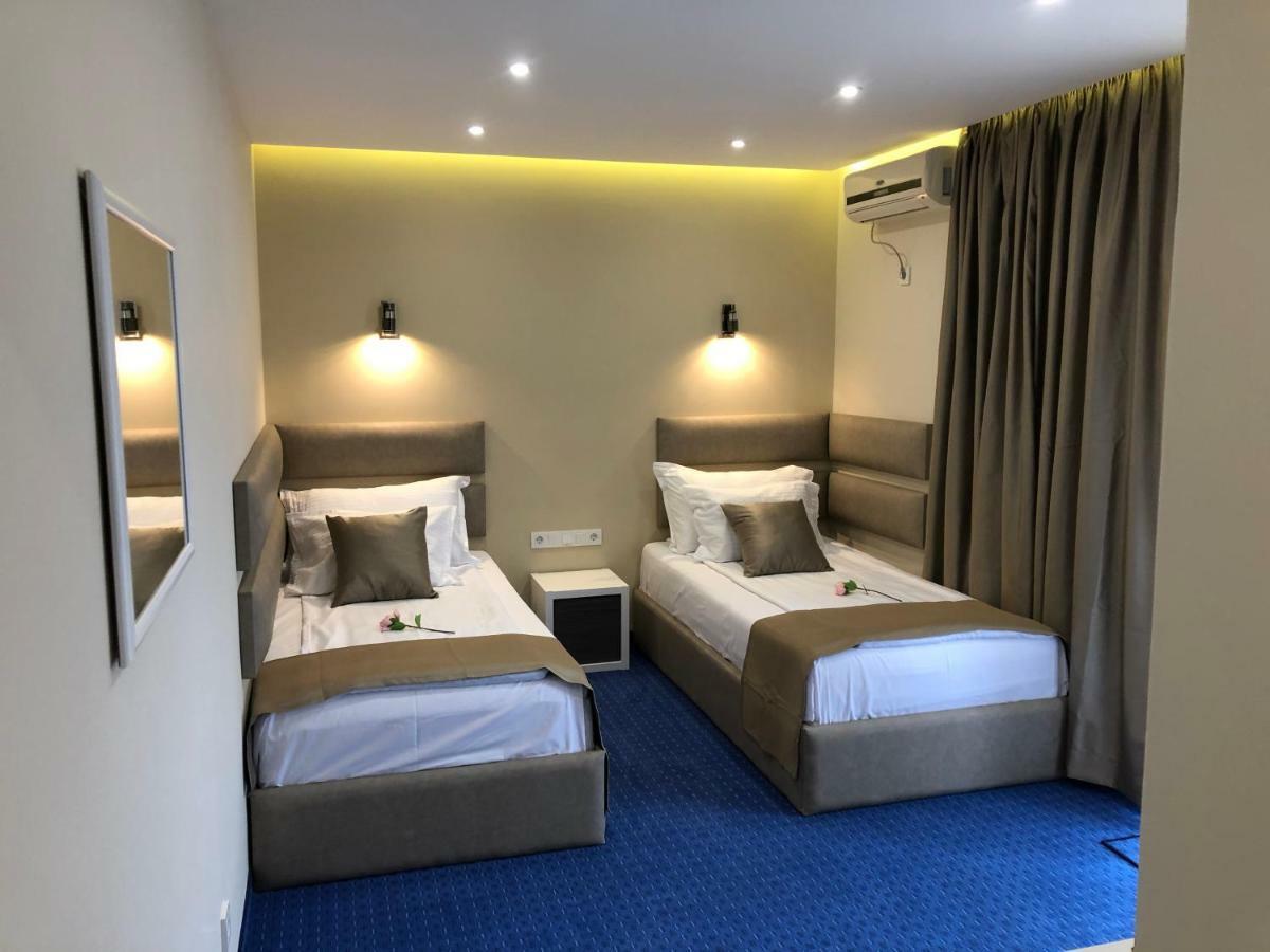 Family Hotel Avenue Китен Экстерьер фото