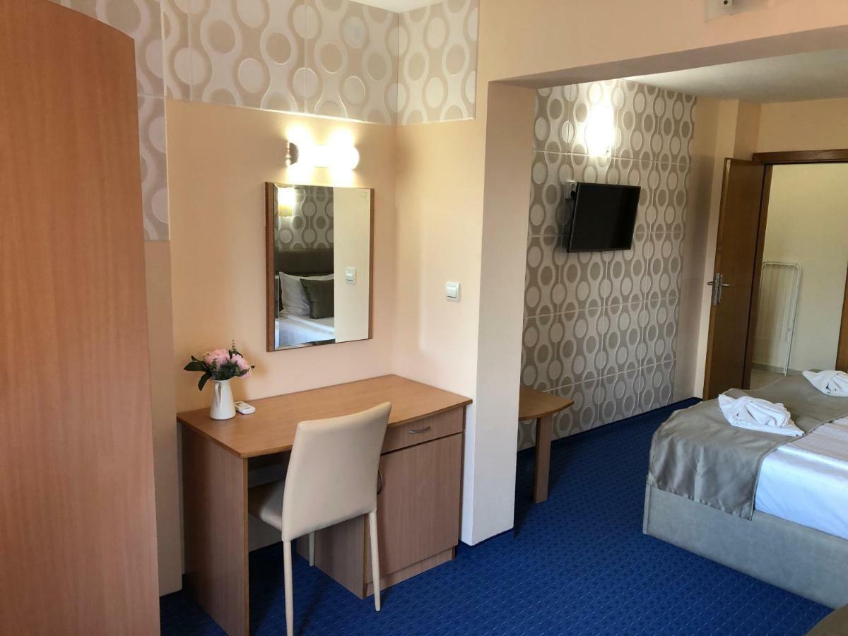 Family Hotel Avenue Китен Экстерьер фото