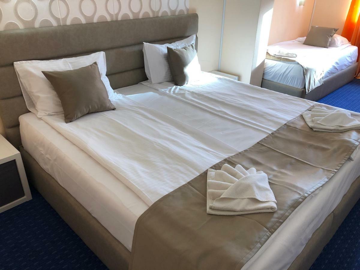 Family Hotel Avenue Китен Экстерьер фото
